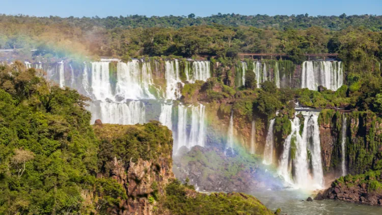 Národní park Iguazu - domov spektakulárních vodopádů Iguazu Národní park Iguazu - domov spektakulárních vodopádů Iguazu