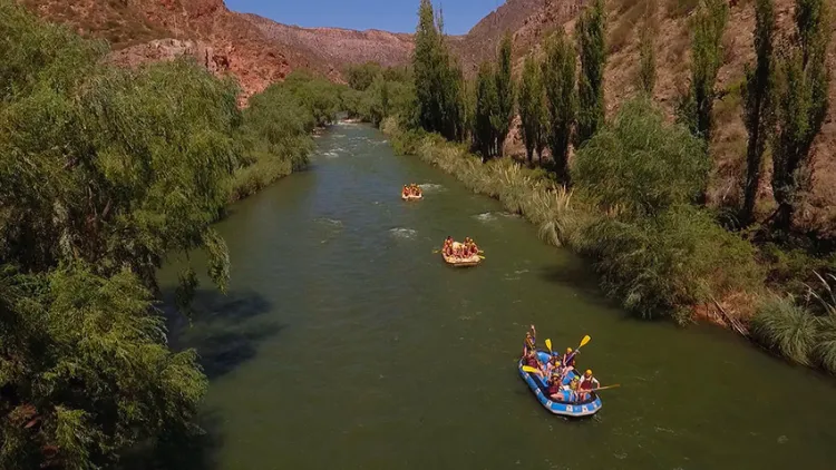 Rafting na řece Atuel - skrytý poklad Argentiny